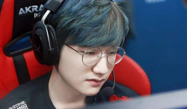 手在学习中 手在学习中