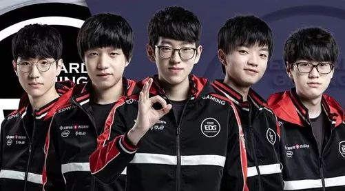 美国队凭借 美国队凭借