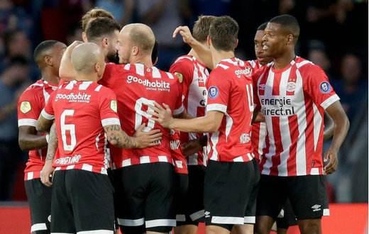 相较之下 相较之下